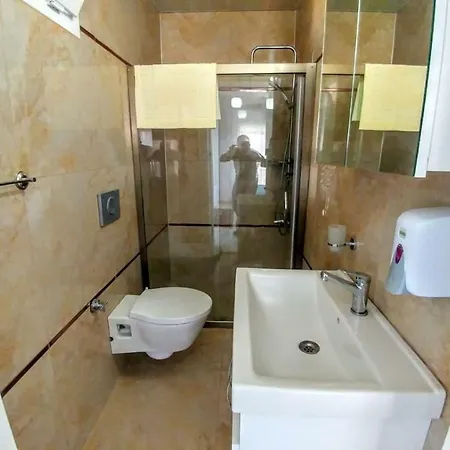 Becerik Kusadasi