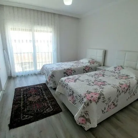 Becerik Kusadasi